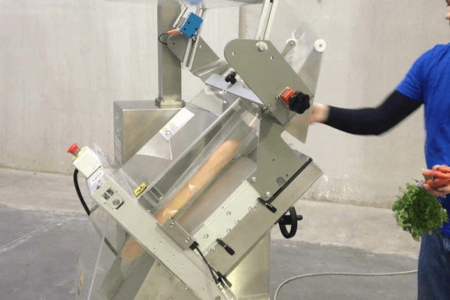Packaging with Versatile Auto Length Function - Breezy Bagger